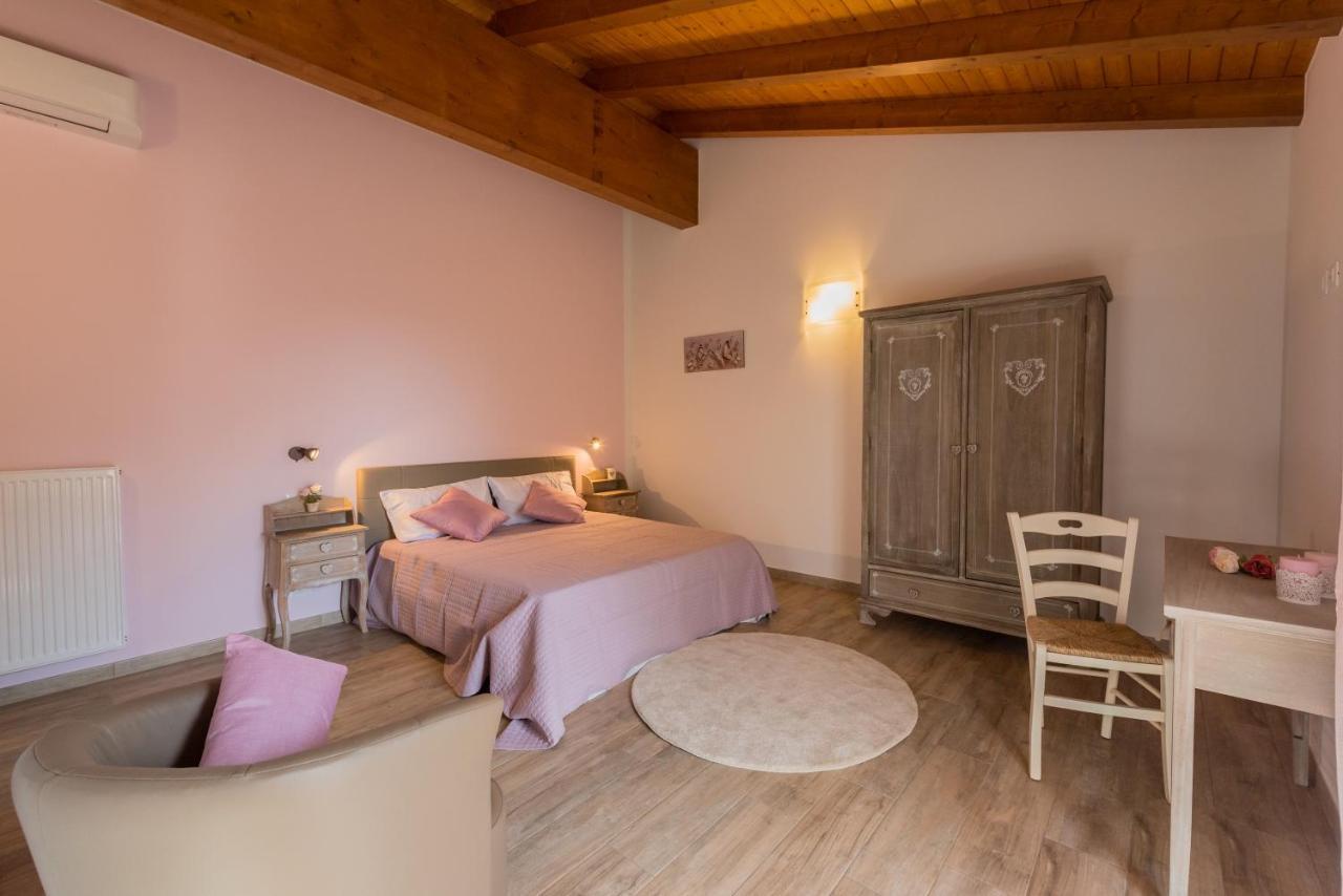 Sara&Sara Alloggio Agrituristico Savorgnano 外观 照片